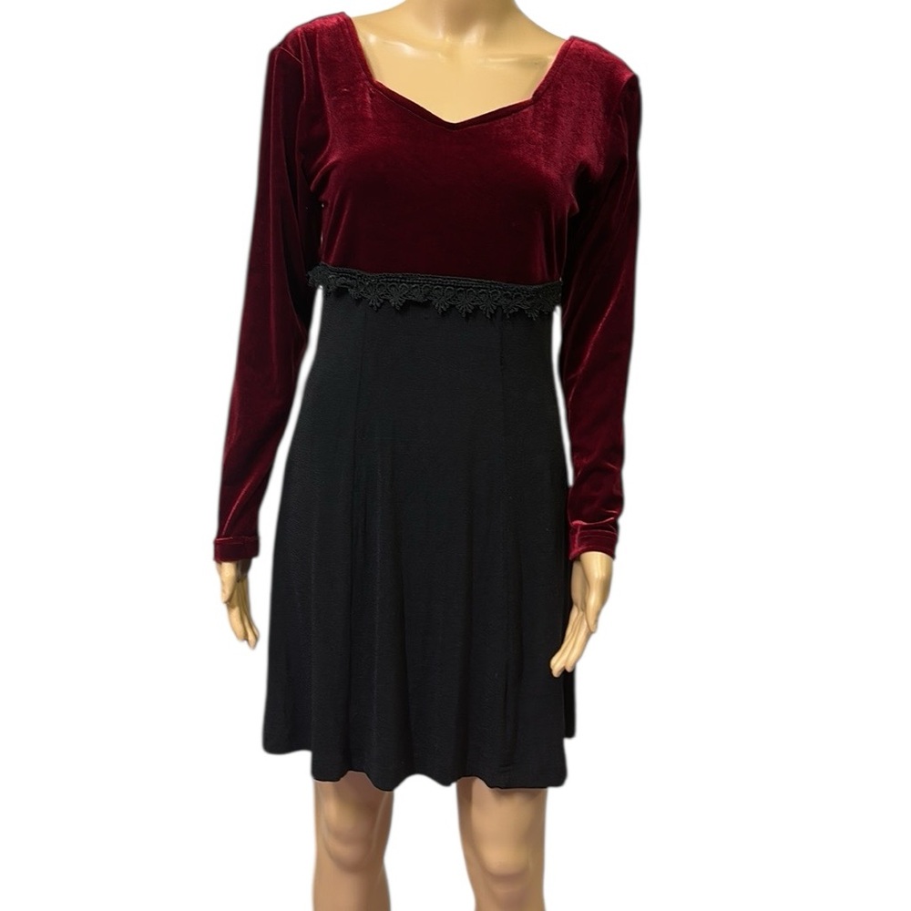 Vintage Lace Up Back Burgundy and Black Velvet Long Sleeve Dress Made USA Large